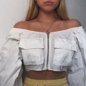 White cropped windbreaker ☺️